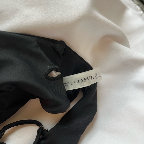 NWT Black bikini top, size large​ - Picture 9 of 9